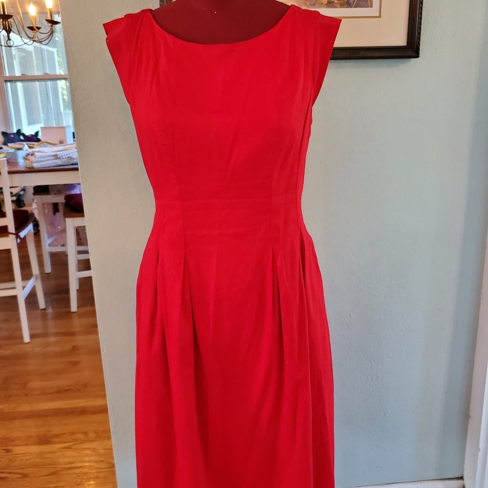 Sunny Girl (ModCloth) Red Box-Pleated Midi Dress L